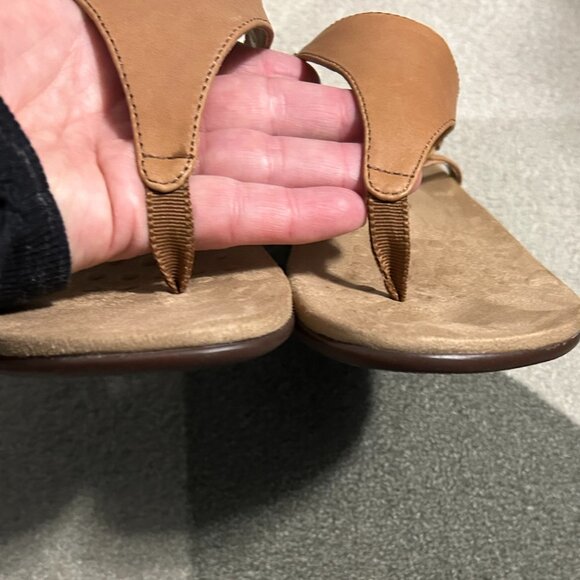 Vionic Rest Kirra Tan/Brown Backstrap Sandals Women's Size 8 - Picture 5 of 12